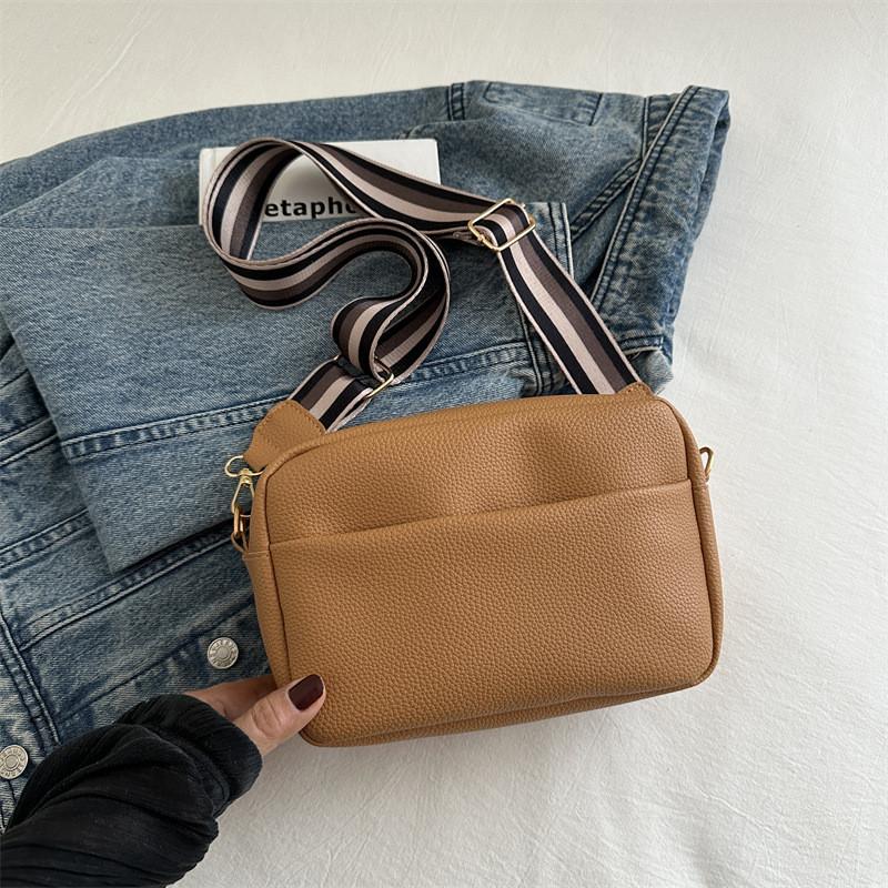 Stylish Street Fashion Small Square Shoulder Bag For Women In Soft Pu Material коричневый