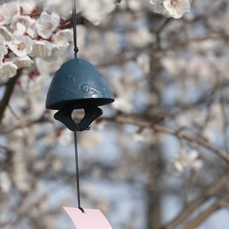 Cast Iron Wind Chime: Chinese & Japanese Style Retro Bells for Balcony or Outdoor Courtyard
