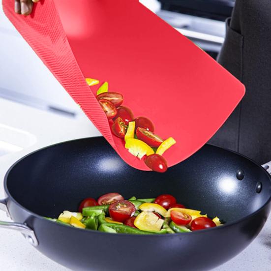 Non-Slip BPA-Free Cutting Board Flexible Foldable Cutting Mat Hanging Hole Design Meat Vegetable Thin Chopping Board