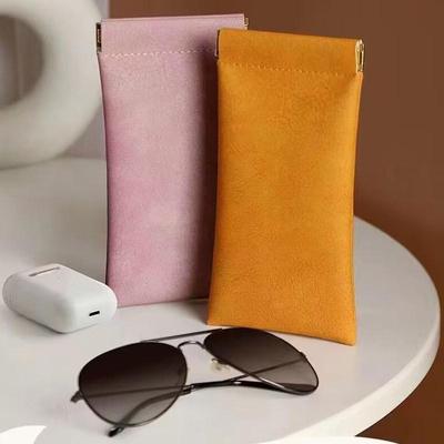 Bolsa para gafas impermeable de cuero de color sólido, automática, cerrada, para hombres y mujeres, bolsas de almacenamiento portátiles para gafas