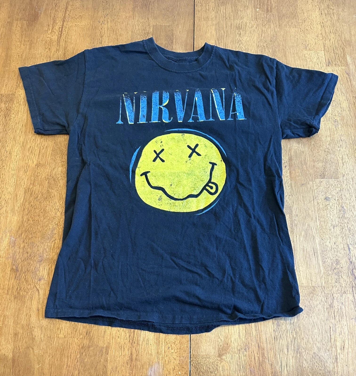 Nirvana Smiley Modern T Shirt Medium Band Grunge S