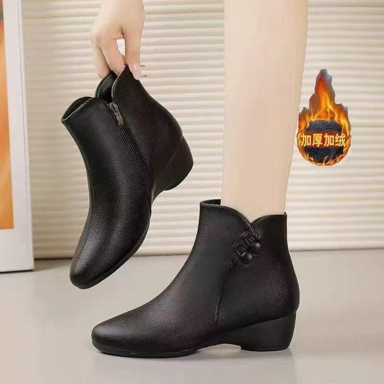 Autumn wear soft leather small short boots New winter velvet warm thickened medium single boots