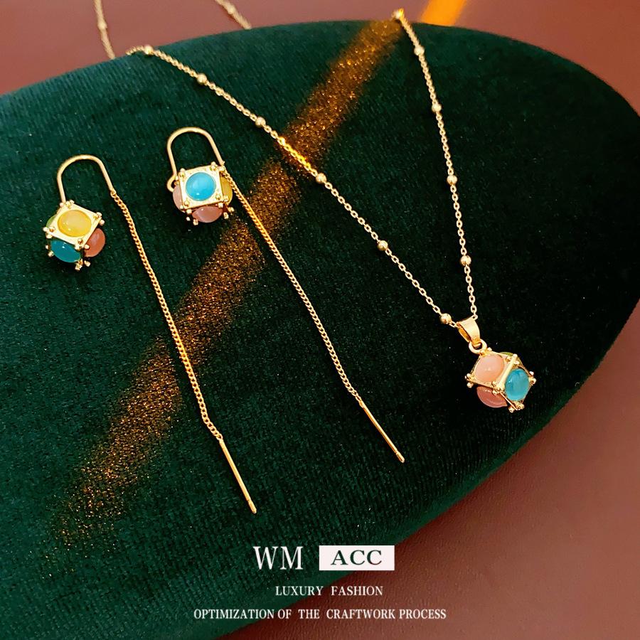 Stone Rubik's Cube Niche Light Luxury Versatile Exquisite Necklace