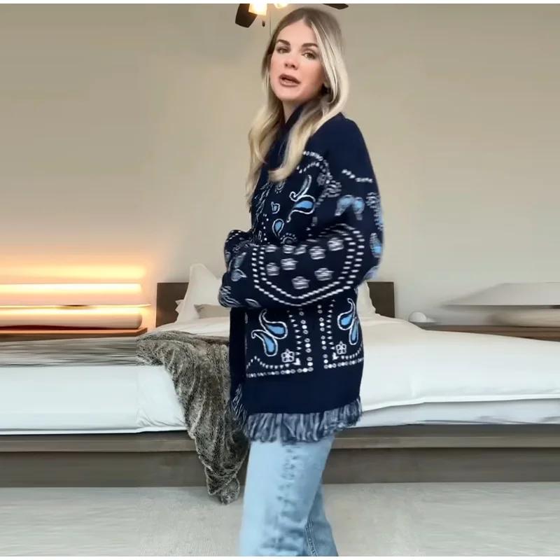 Střapcový Patchworkový Pletený Kardigan Dámský Geometrické Vzory Pásky Výstřih do V Dlouhý Rukáv Pletený Street Lady Svetr 2025 Podzimní Kabát