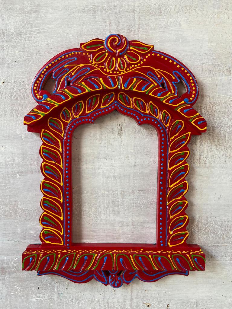 Handgefertigter indischer Jharokha: Wanddekoration aus geschnitztem Holz, Vintage-Kunst