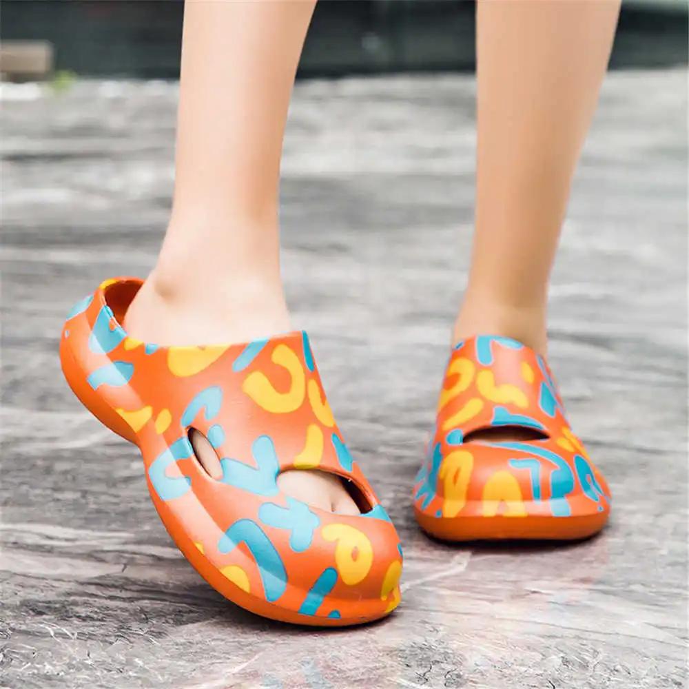 Fashion Soft Sole 35-41 Men Sandal Sneakers Summer Shoes Men Slippers For Home Sport Premium Snearkers Expensive High Brand Deporte