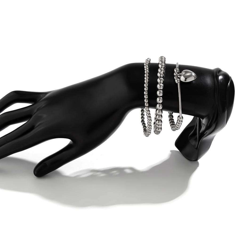 Fashion Metal Love Pendant Beaded Bracelet Set, Sweet And Cool Round Bead Chain Stacked Bracelet Woman