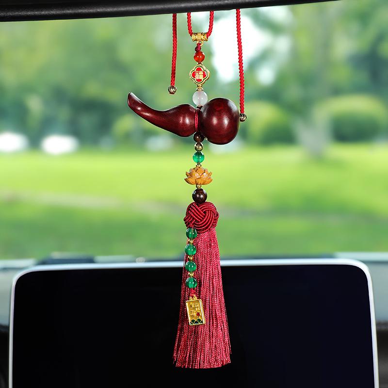 

Красный сандал Тыква Подвеска для автомобиля - Безопасный амулет для зеркала заднего вида