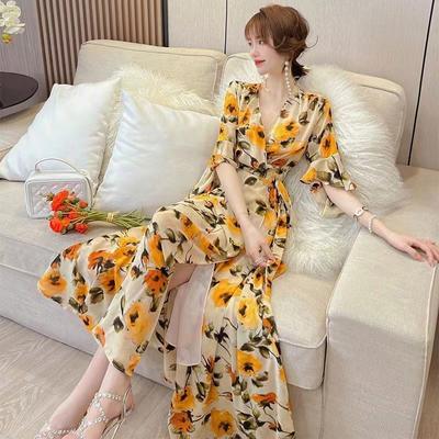 Abito in chiffon su misura per donna in primavera con stampa vintage francese - Orlo svasato per accentuare la vita ed effetto snellente