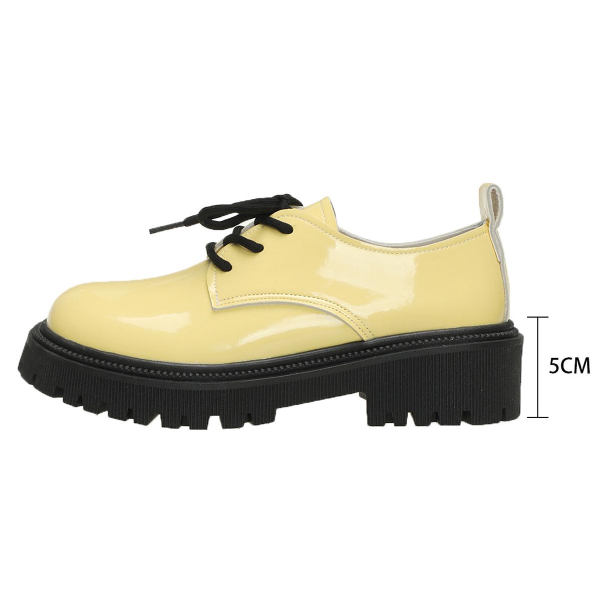 

Осенью 2024 года в моде новые женские туфли из кожи в британском стиле на платформе, туфли-муффины и одинарные туфли на шнуровке, универсальные туфли из кожи 42