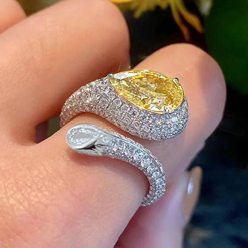 Huitan Delicate Design Women Opening Ring Inlaid Shiny Yellow Cz Trendy Accessories Wedding Daily Versatile Lady Party Jewelry