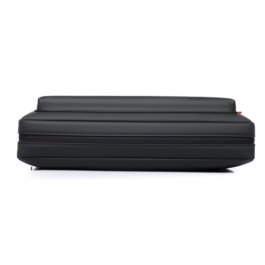 Scalable Business and Leisure Men's Computer Bag Commuting Briefcase