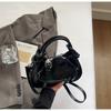 Niche Design Bag Women's New Summer Messenger Bag Portable Pleated Cloud Bag