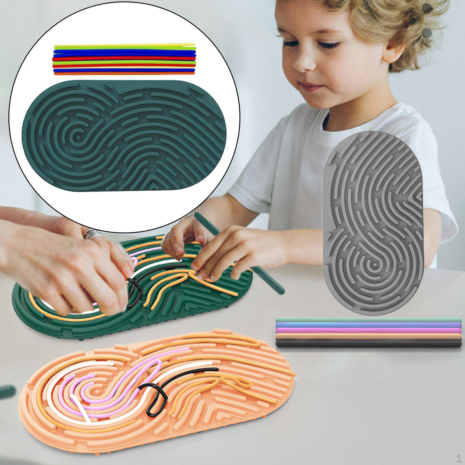 

Доска для сенсорной активности Fidget улучшает способности детей к самостоятельному освоению навыков deep green