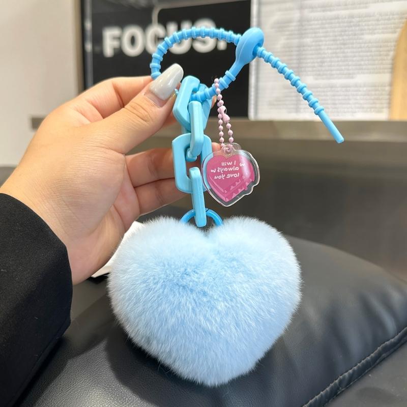 Lovely Heart Keychain Simple Car Key Chain Plush Pompoms Hanging Ornaments Keyrings Bag Pendant Keychain Accessories