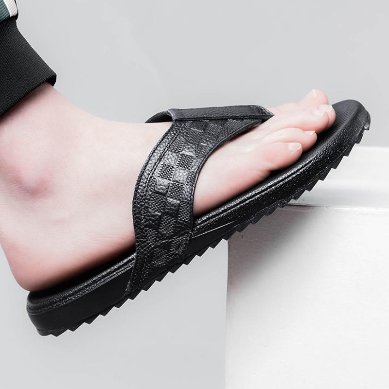 Fashion Stylish Outdoor Mens Flip Flops Fashion Man Summer Beach Flats Breathable Sandals Male Slippers Simple Handmade Half Drag Slides