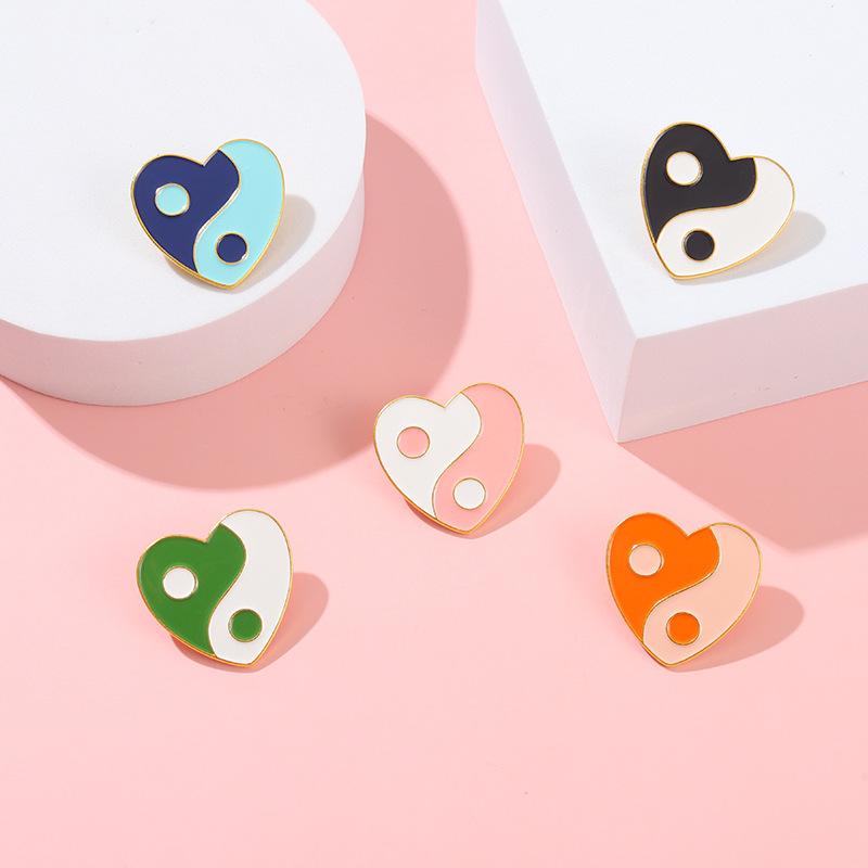 Symmetrical Metal Chic Brooch Heart Shape Creative Alloy Pin For Unique Statements Fashion
