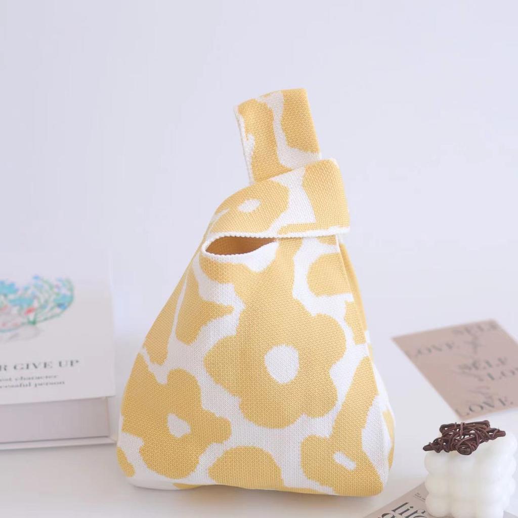 Women's Knot Wrist Bag Handmade Knitted Bag Portable Mini Striped Tote Bucket Phone Bags Large Capacity Autumn Winter Handbags