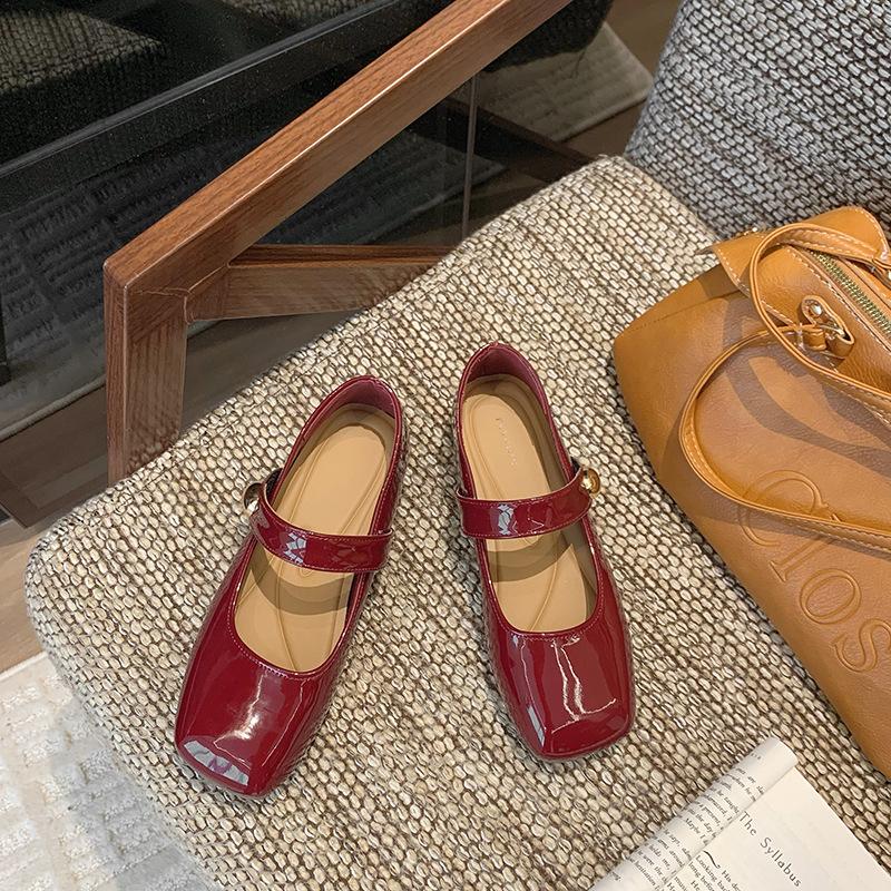 French Retro One-word Buckle Square Head Mary Jane Shoes Women's Summer 2025 New Simple and Versatile Small Leather Shoes Single Shoes