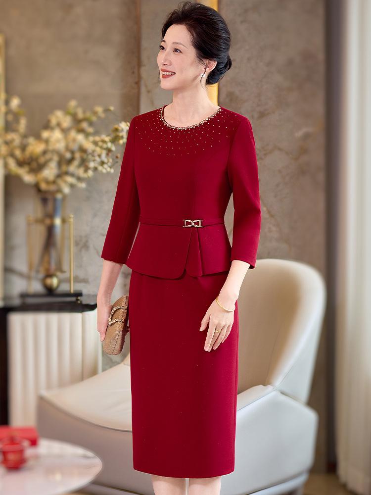 Spring 2026 High-End Mother-in-Law Dress: Stylish and Fashionable Formal Attire for Middle-Aged Women