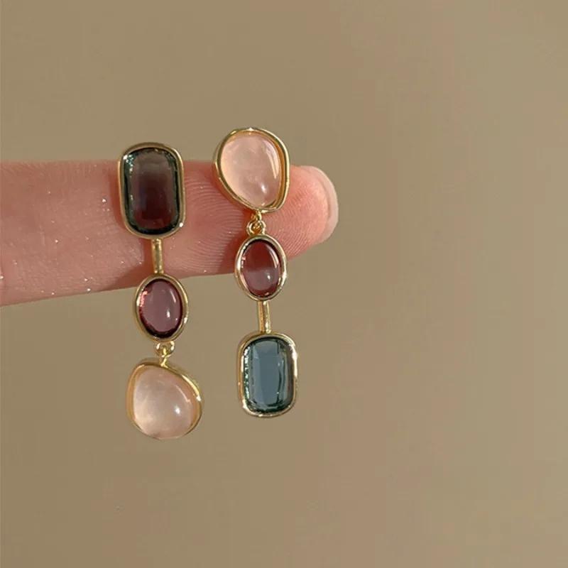 Vintage Resin Acrylic Rhinestone Geometric Drop Earring for Women Bohemian Charm Temperament Stud Jewelry Accessories Gifts