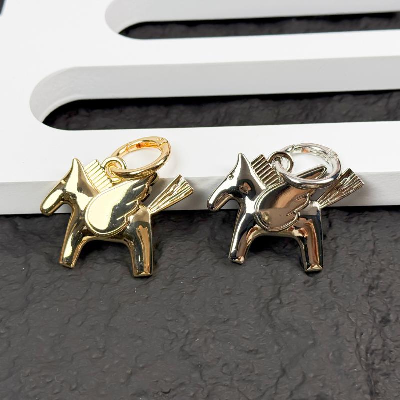 Exquisite Alloy Horse Keychain Pendant For Ladies  Pegasus Bag Lock Ornaments Creative Bag Decoration Accessories Gifts