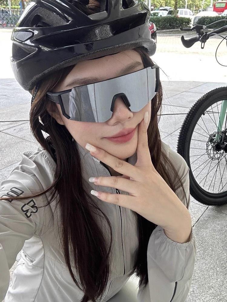 Fashionable Multi-Sport UV Protection Sunglasses for Cycling, Skiing, and Driving