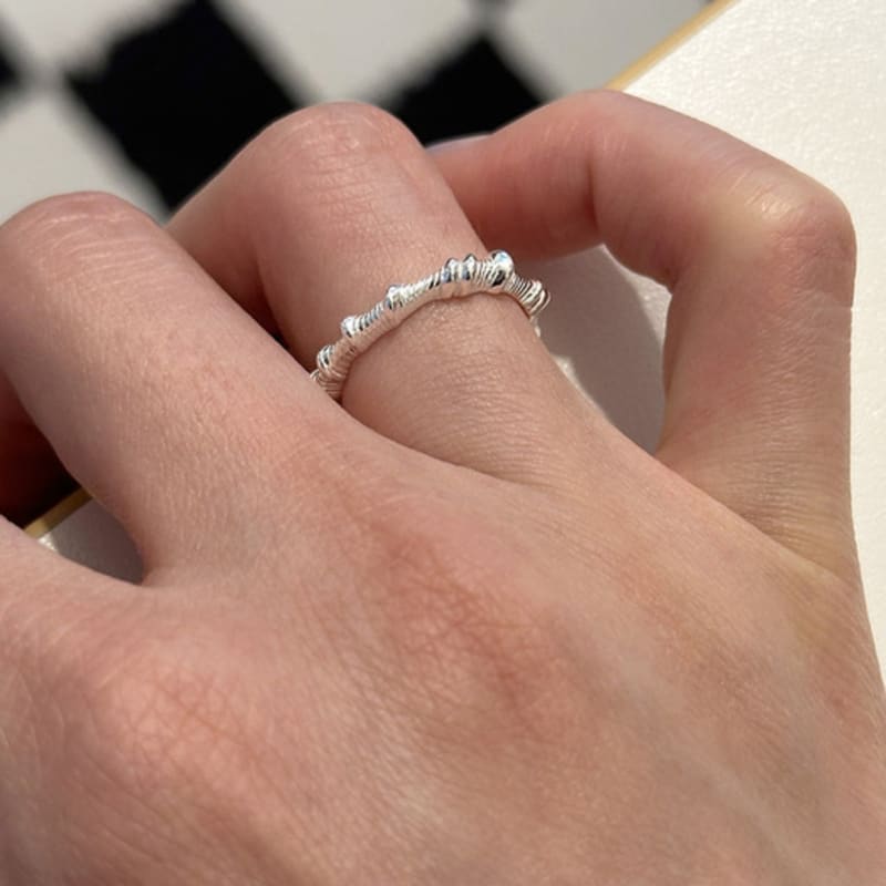 mosxe [925silver] Bone detail ring