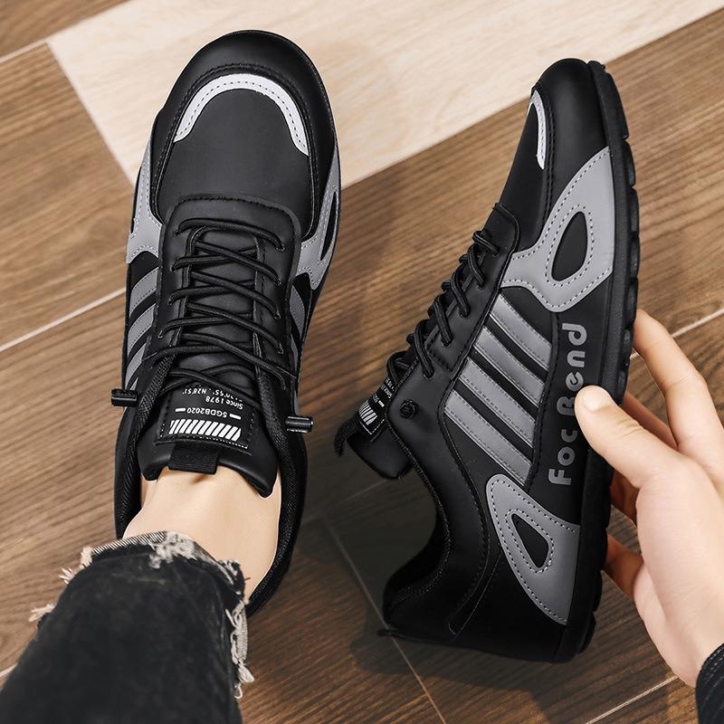 Outdoor men's shoes spring and summer new student leather surface youth board shoes men's versatile casual sports fashion trendy shoes