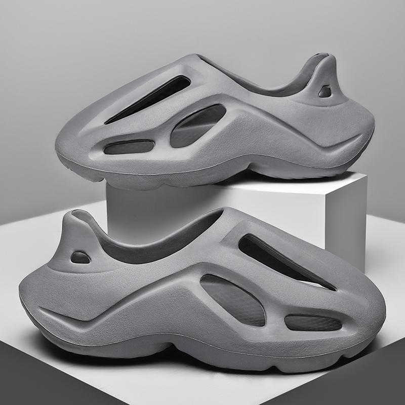 Couples Hole Shoes Summer Coconut Sandals Men's Beach Shoes Fashion Outdoor EVA Sandals and Slippers Baotou Shoes