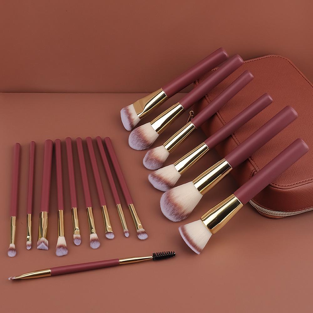 Burgundy 16-Piece Makeup Brush Set: Soft Bristle Foundation, Eyeshadow, and Blush Brushes