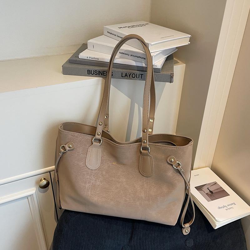 High value tote bag women's new commuter texture retro matte versatile double shoulder underarm shoulder bag