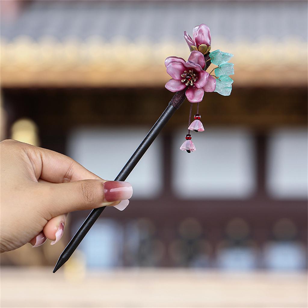 Ancient Style Magnolia Hairpin Artificial Transparent Glass Flower Tassel Hair Stick Wooden Simple Updo Hairpin New Year Gifts