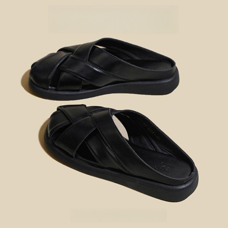 Summer Woven Flat-bottomed Toe Slippers Women's Retro Perforated Shoes Casual Sandals