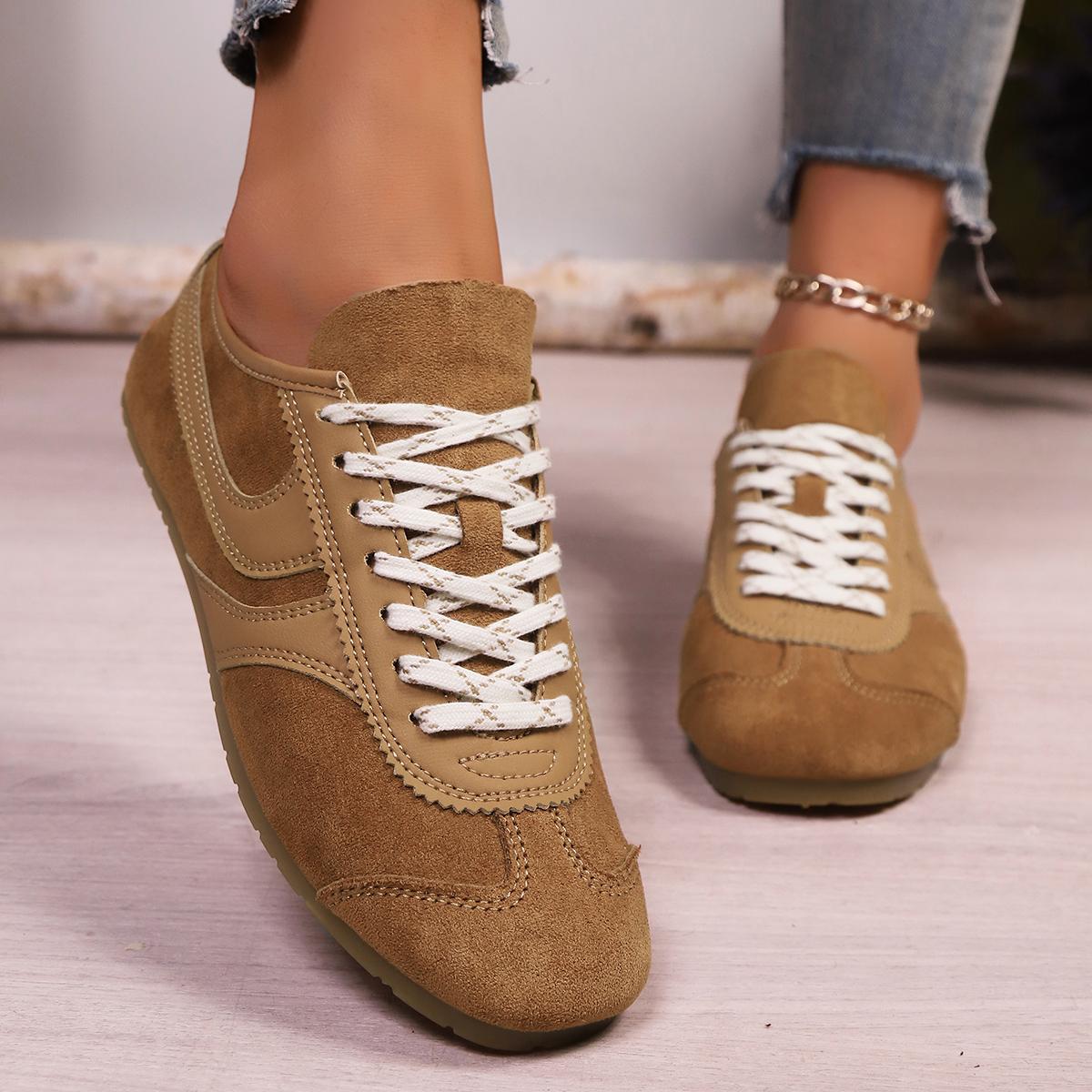 

Fashion 2025 New Women Sneakers Outdoor Comfortable Sneakers Women Fashion Flat Lace-up Retro Large Size Shoes Women Zapatos De Mujer 36 малиновый