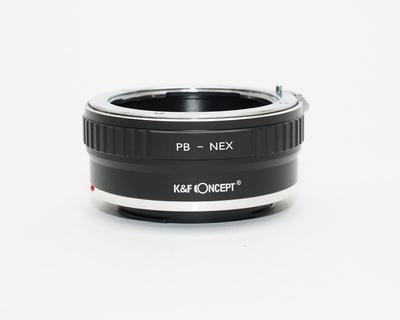 KONCEPT Adaptér z bajonetu Praktica B na bajonet Sony NEX E s handričkou na objektív K&F pb-nex (KFNEX)