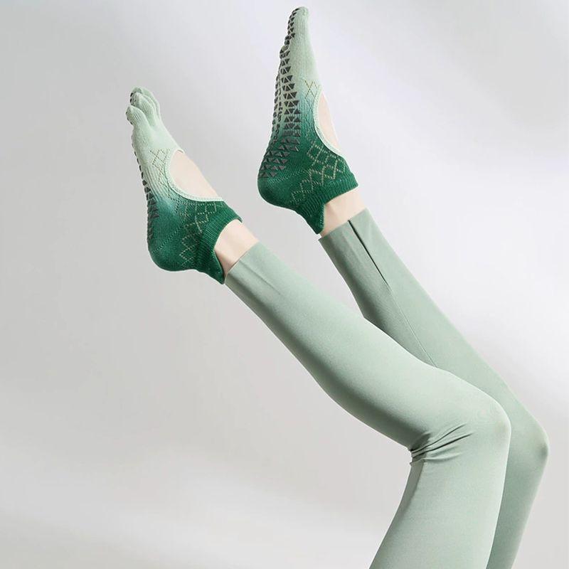 

Pilates Socks Fitness Room Socks Adult Dance Non-Slip Socks Yoga Socks Non-Slip Professional Female Toe Socks Gradient lime
