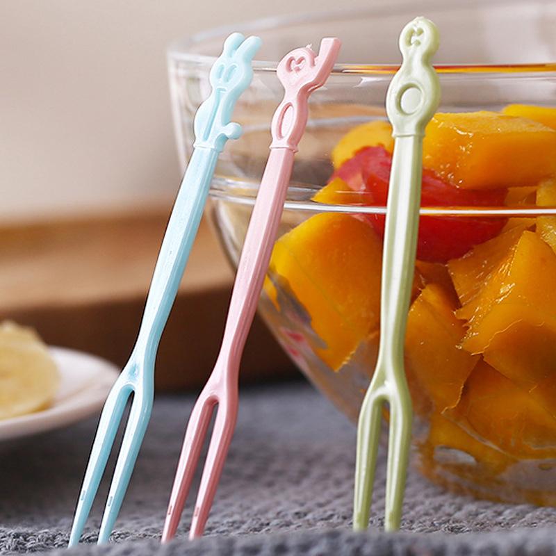 50Pcs Cute Mini Animal Cartoon Food Picks Children Snack Cake Dessert Food Fruit Forks Lunch Bento Accessories Party Decor