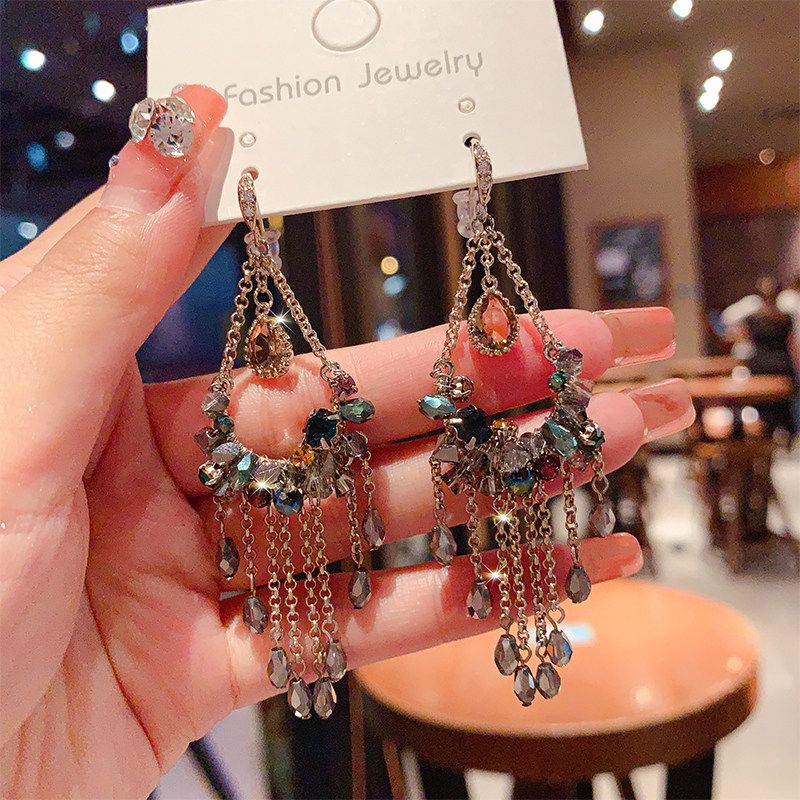 Easiest for Match Retro Long European and American Face Slimming Tassel Earrings
