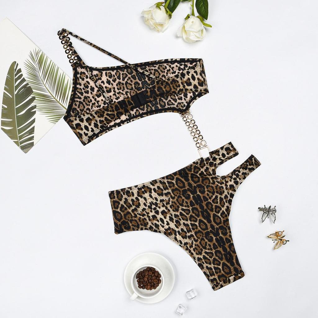 Tuta sexy da donna con stampa leopardata, doppia fila di catena con anelli O, taglio in vita, body comodo