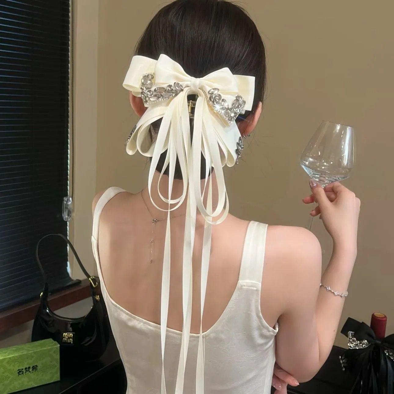 

Елегантна багаторівнева стрічка-бант з діамантами для волосся