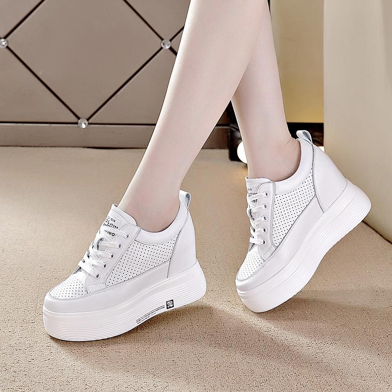 

2025 new inner heightening platform casual sports shoes women s low-top lace-up Korean version trendy popcorn women s little white shoes 39