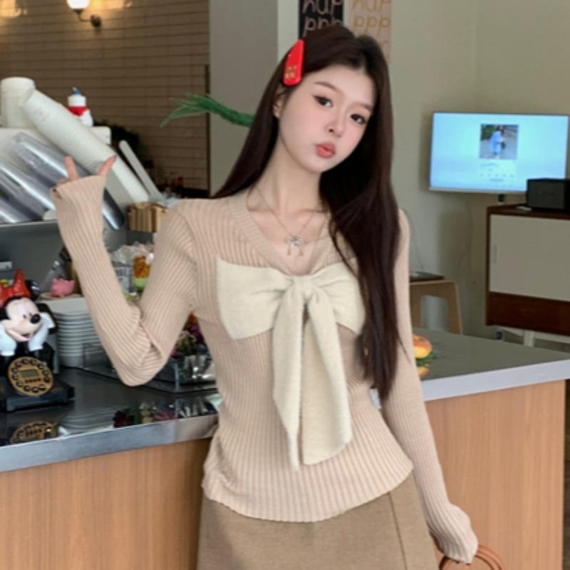 Весенне-осенняя женская новая облегающая вязаная кофта с бантом длинными рукавами V-образным вырезом и шнуровкой One Size хаки 2733₽