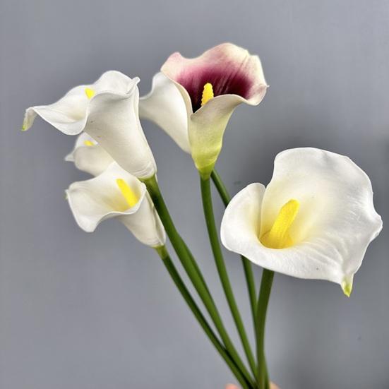 Artificial Common Calla Lily Realistic Fake Flower Stem Home Office Wedding Party Indoor Outdoor Faux Bloom Centerpiece Decoration