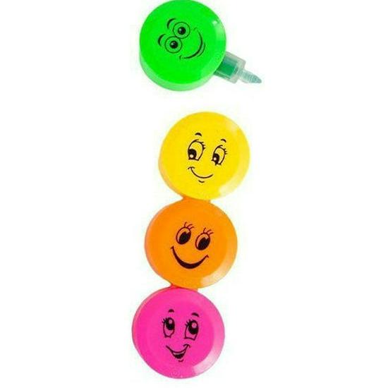

** Wealth-Attracting Brush Ornament & Badge Set for Spring Festival ** Three with Core, One Cap