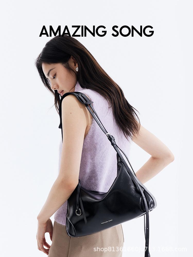 Chen Duling Style: Amazing Song Yisong Donut Hobo Shoulder/Crossbody/Underarm Bag