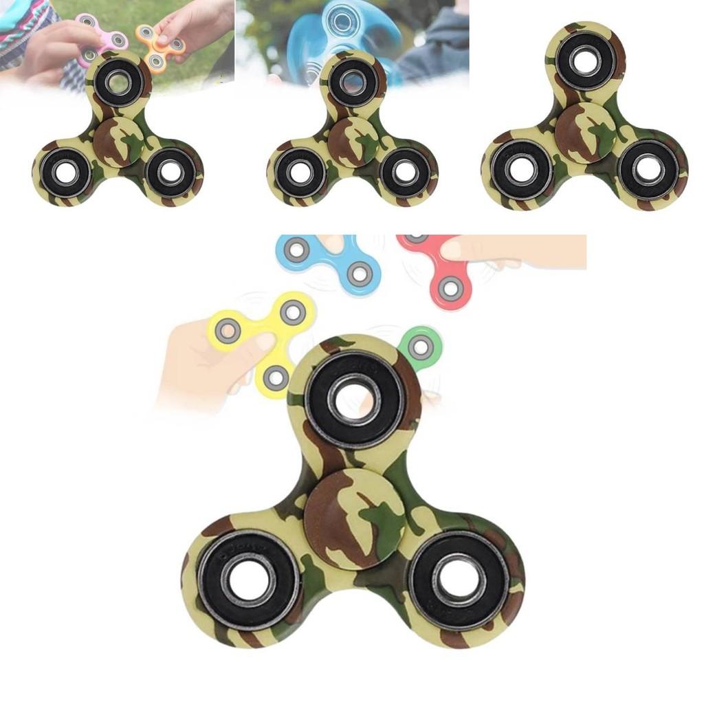 Colorful Plastic Fidget Spinner Kids Toy Yellow Cartoon Illustration
