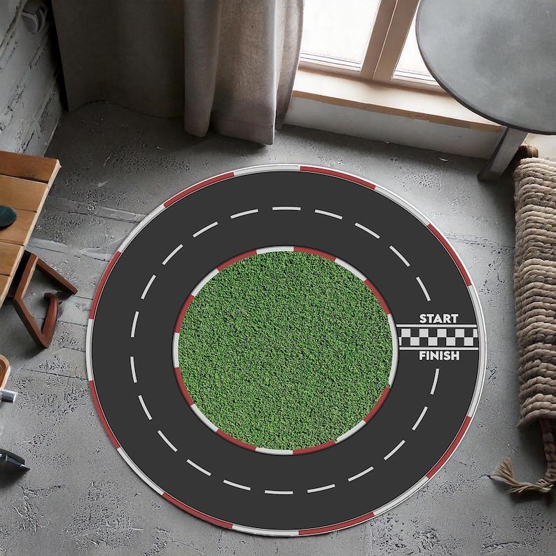 

Kids Round Race Track Rug Start Finish Car Road Carpet Non-slip Racing Theme Floor Decor Speedway Mat for Children Playroom Diameter 60cm