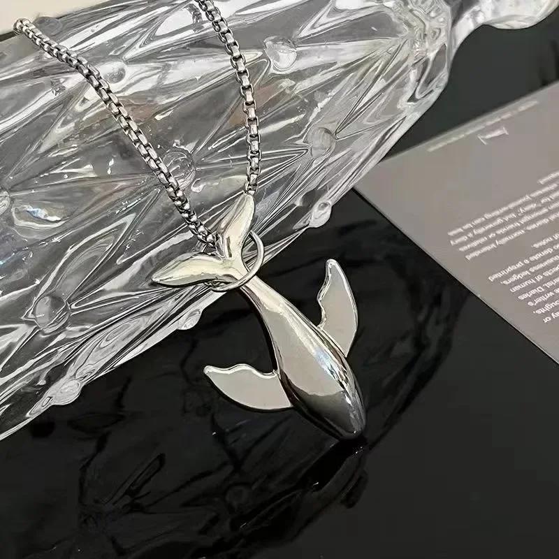 Creative Design Animals Shape Whale Necklace Fashion Alloy Pendant Necklace Exquisite Small Whale Cold Wind Long Chain Unisex