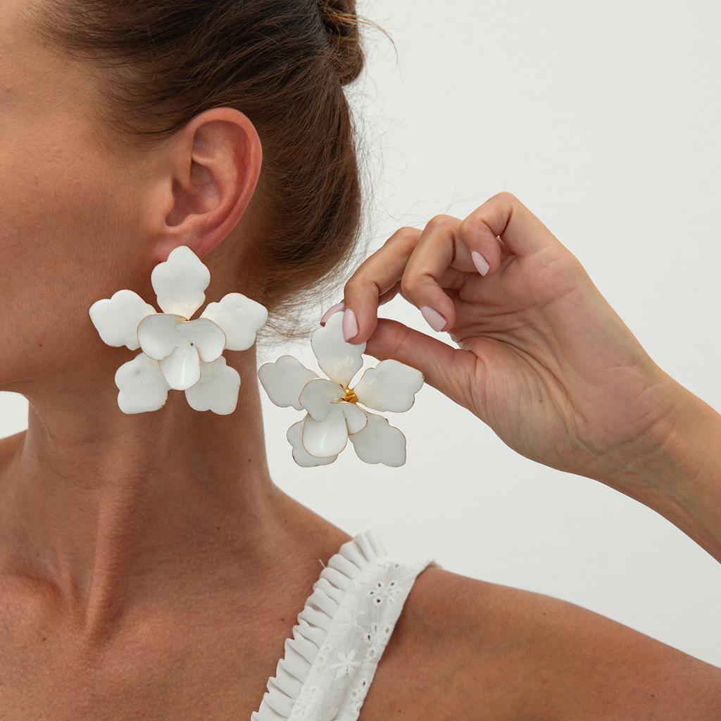 Exaggerated Oil Dripping Big Flower Dopamine Colored Stud Earrings, Temperament Vacation Style Flower Ear Jewelry Women